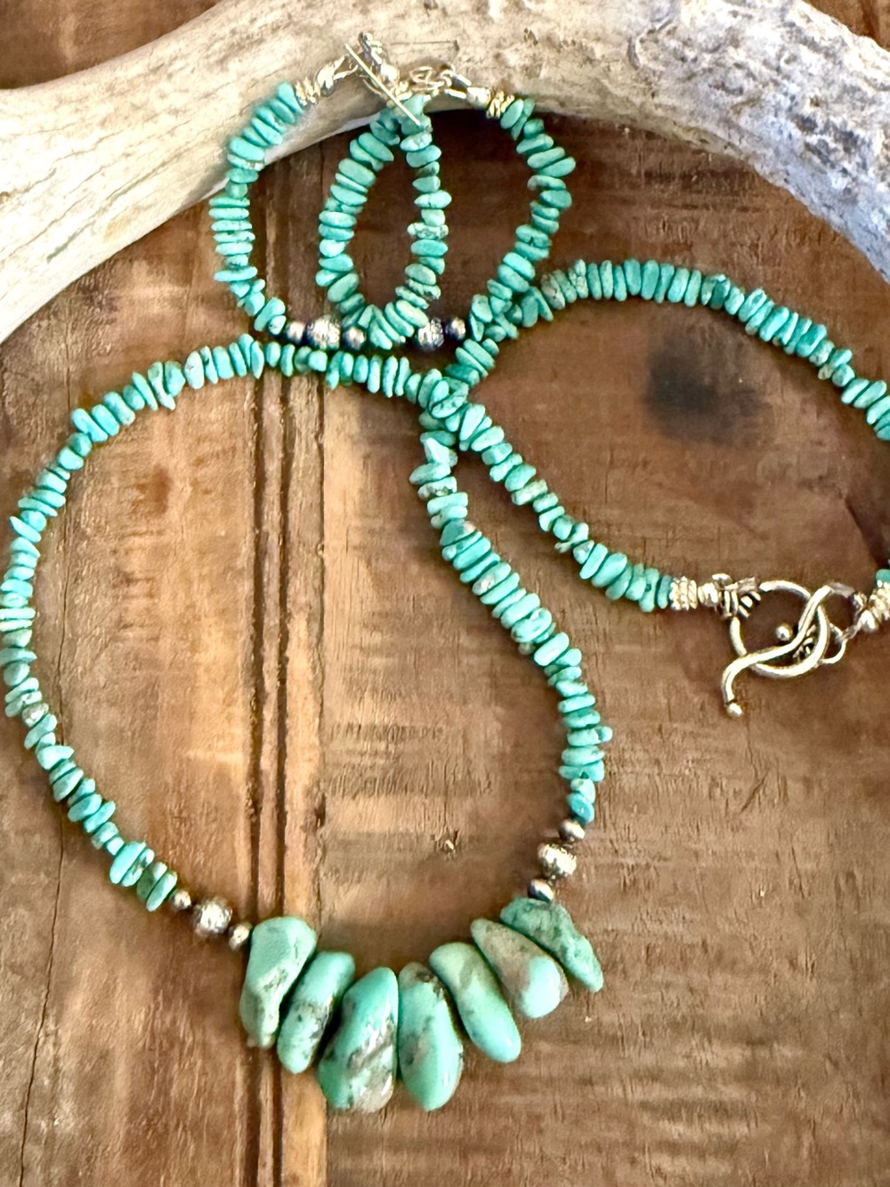 Santo Domingo Pueblo Turquoise Necklace & Earring Set